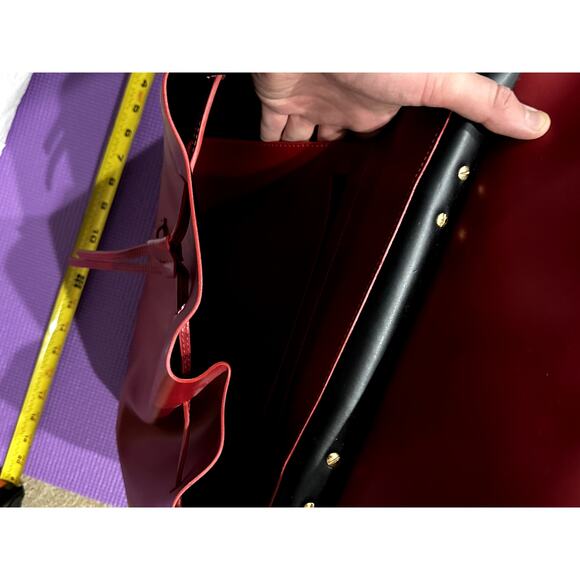 Italian Leather Bucket Bag in Red Drawstring pouch Shoulder strap NEW Handbag - Picture 5 of 9